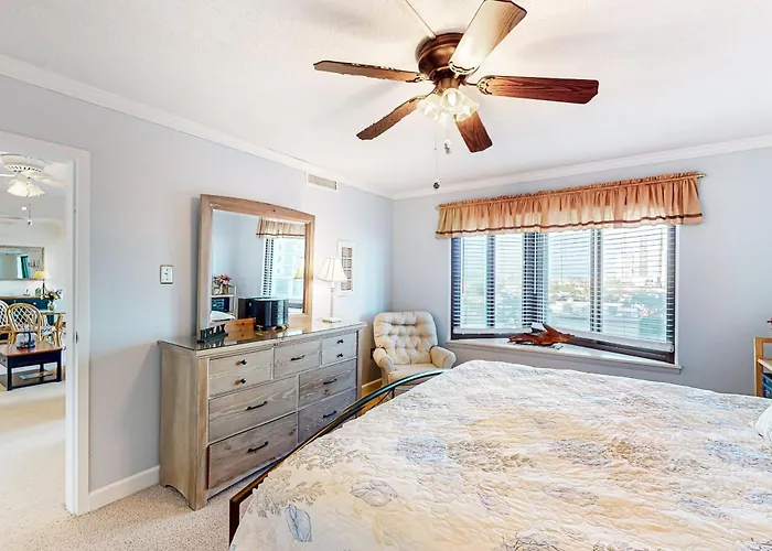 Apartment 9400 Bldg #401